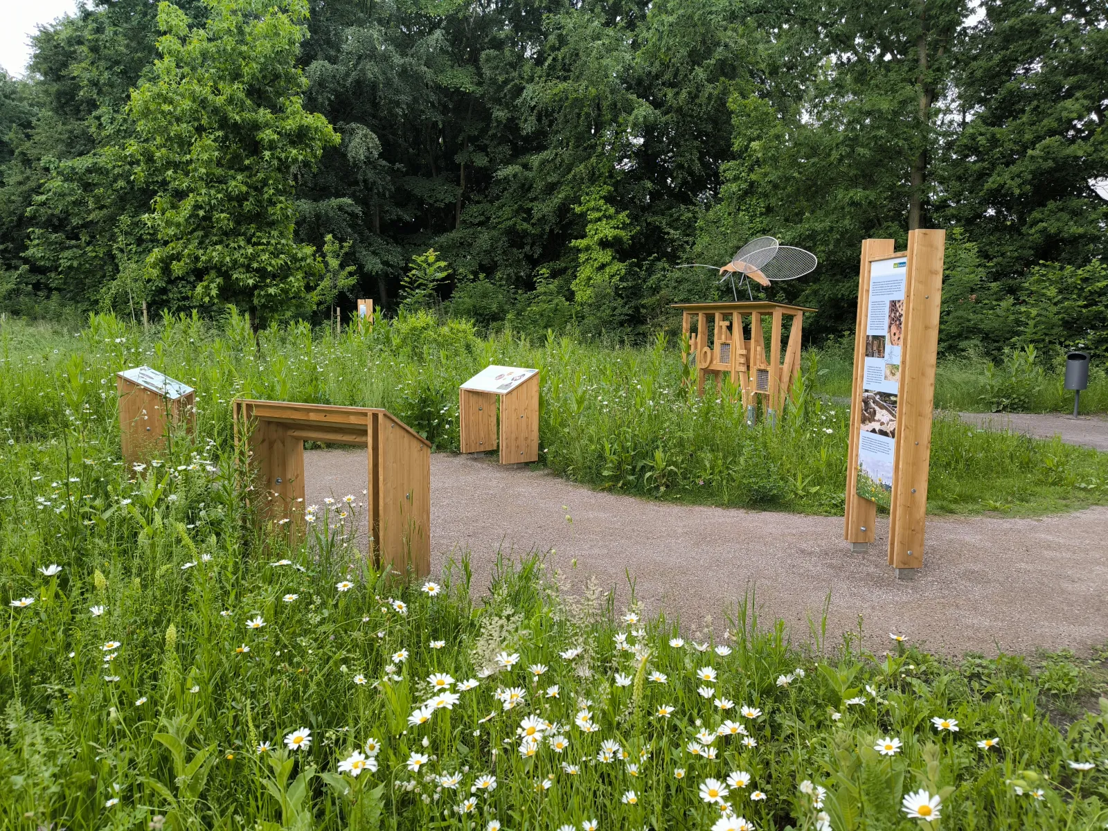 Naturlehrgarten Insektenhotel Münster