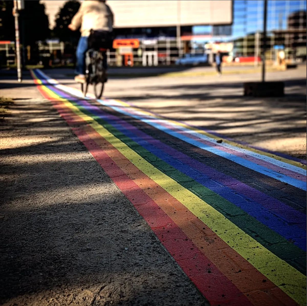 Hafenplatz Regenbogenstreifen Pflaster Münster