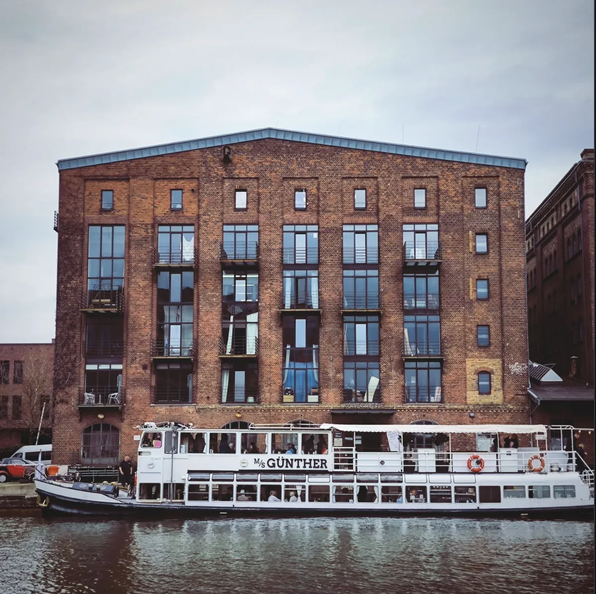 Hafen Kreativkai MS Günther Münster