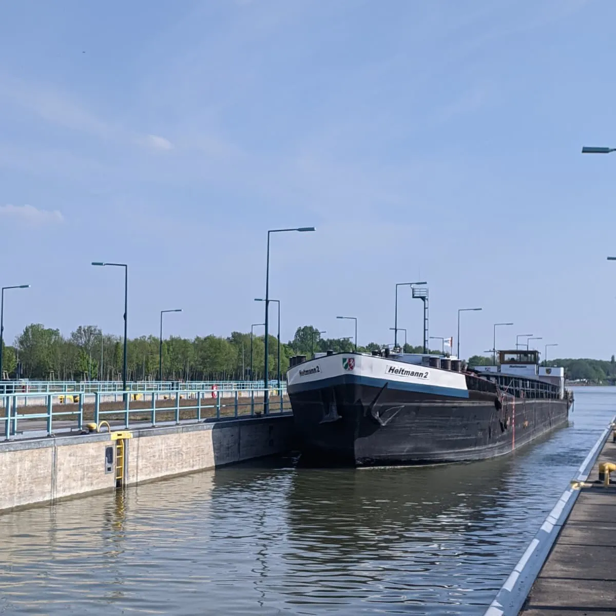 Schleuse Münster Frachtschiff
